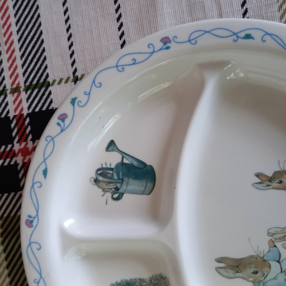 Peter Rabbit melamine baby plate - Picture 2 of 5
